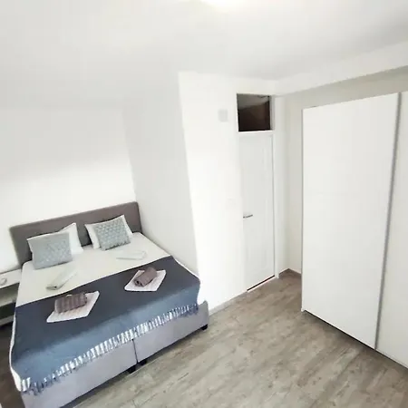 Ida Apartment *