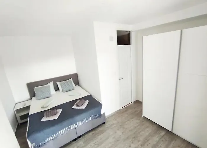 Ida Apartman *